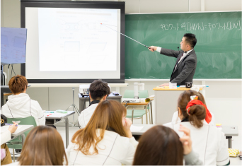 最先端の美容が学べる特別授業